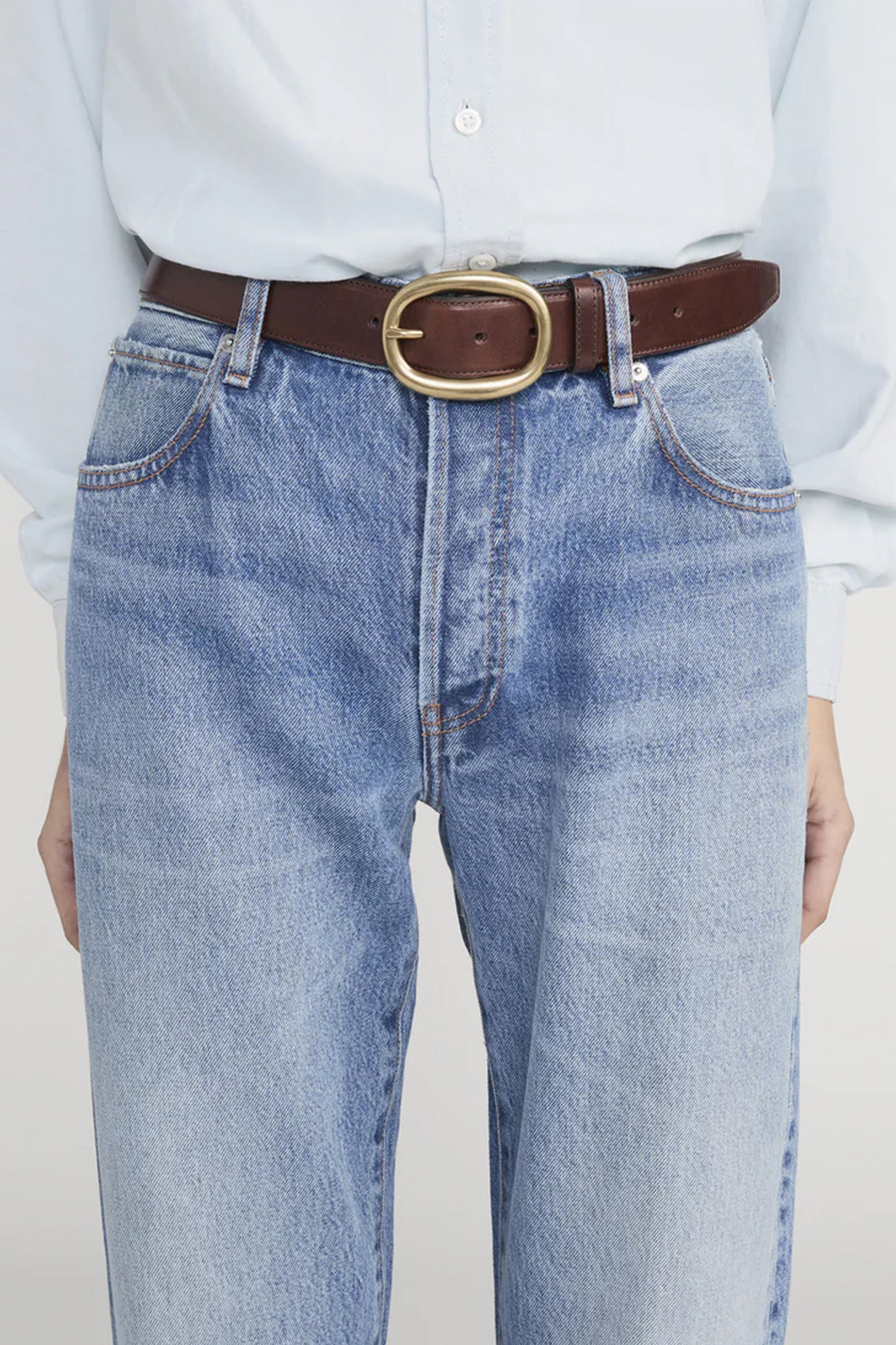 The Rounded Buckle Belt