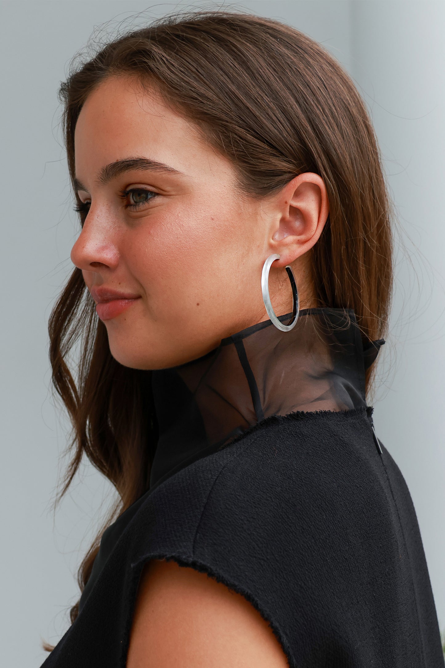 Slim Medium Hoop