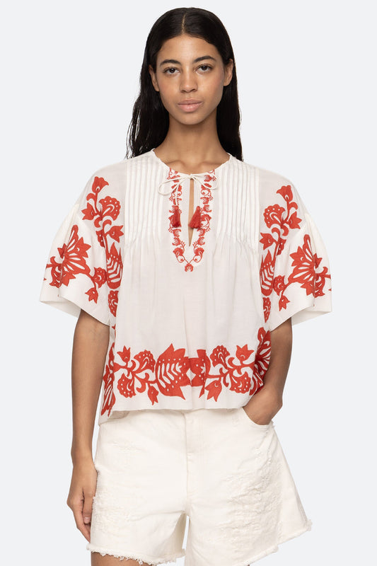 Liliana Applique S/SLV Top