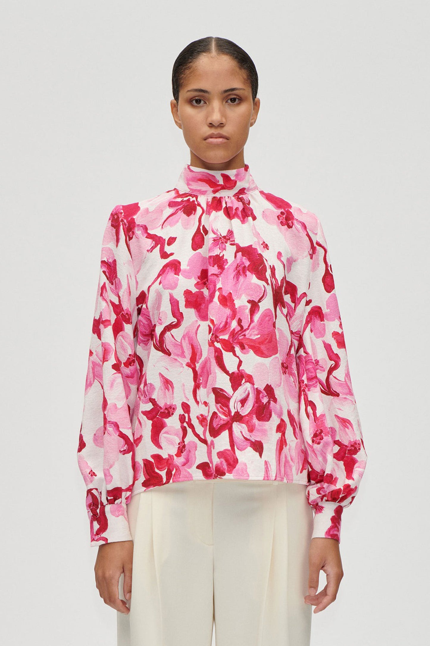Gathered Highneck Long Sleeve Top