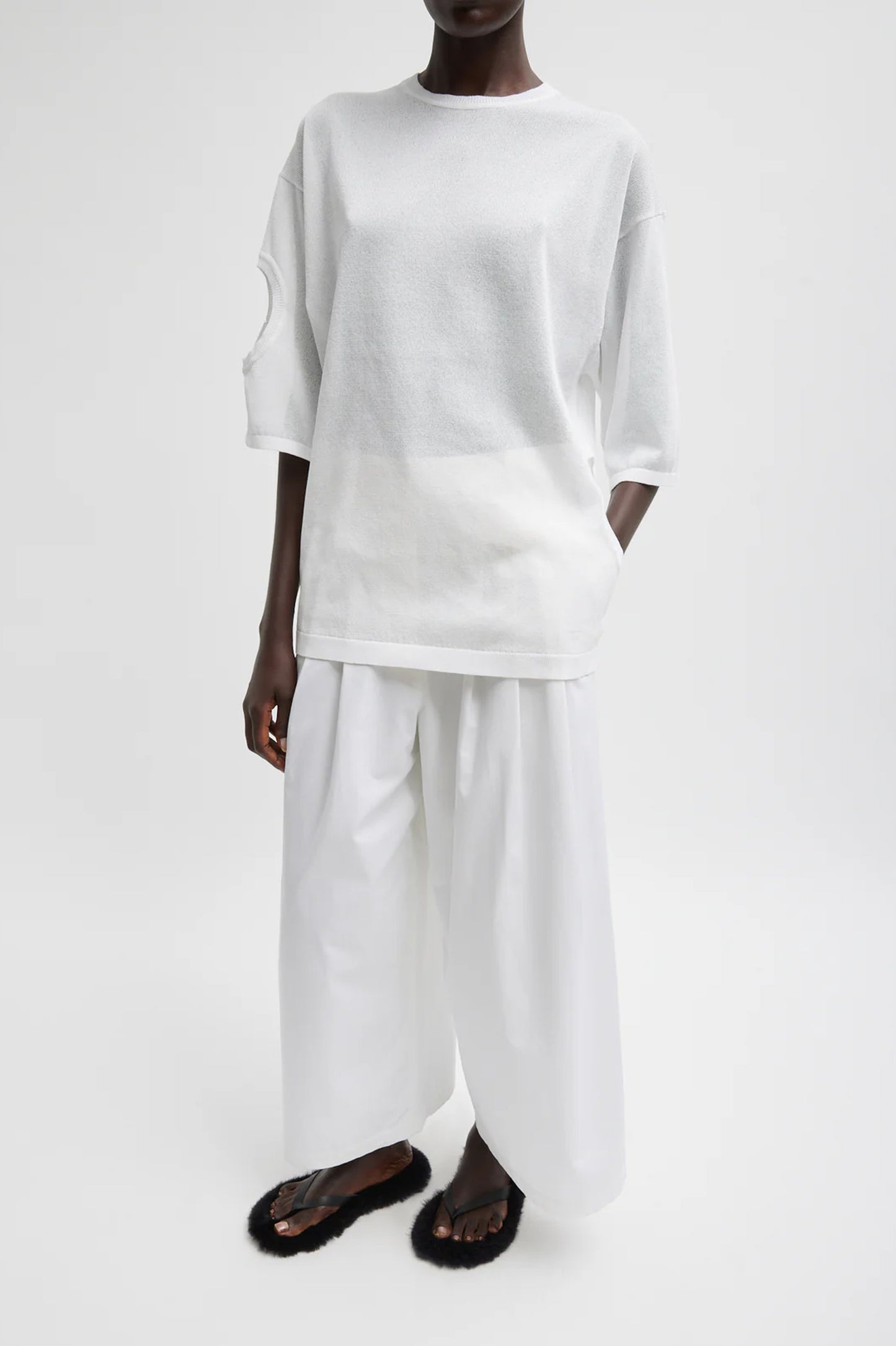 Bio Twill Triple Pleat Cropped Pant