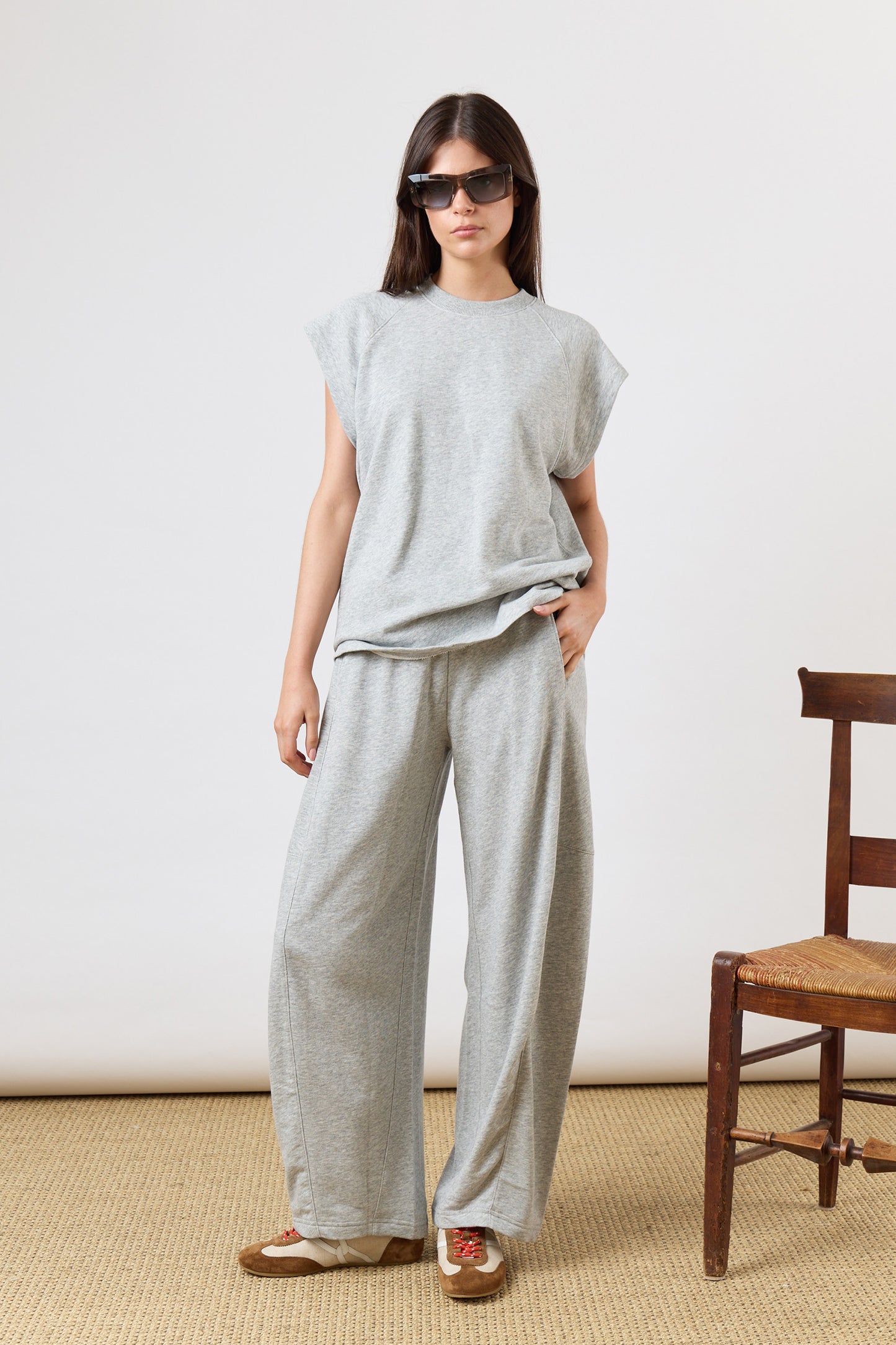 Light Weight Sweatshirting Sleeveless Easy Top