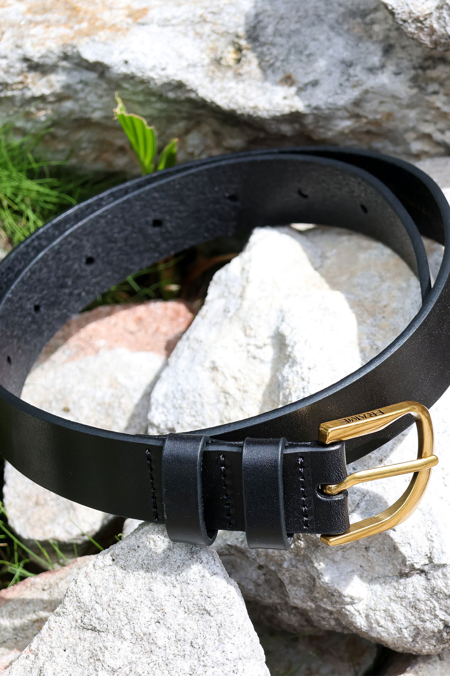 Twist Buckle Belt