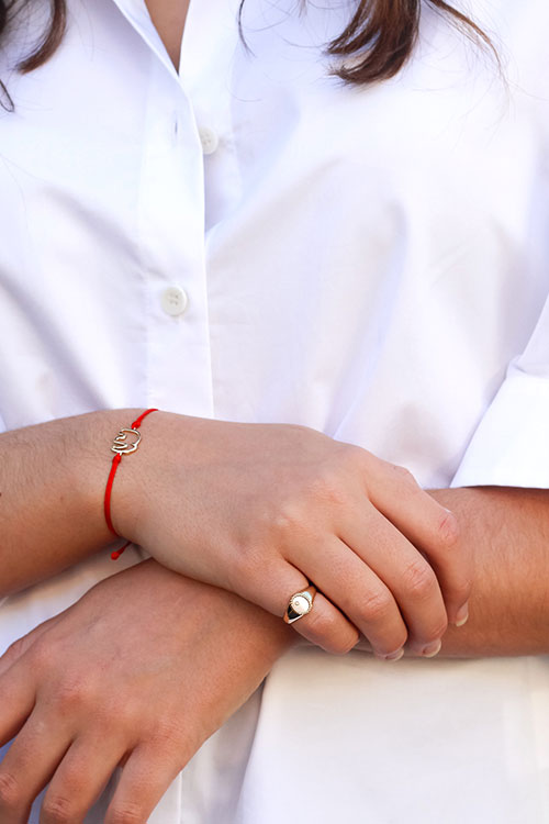 Mini Oval Signet Ring