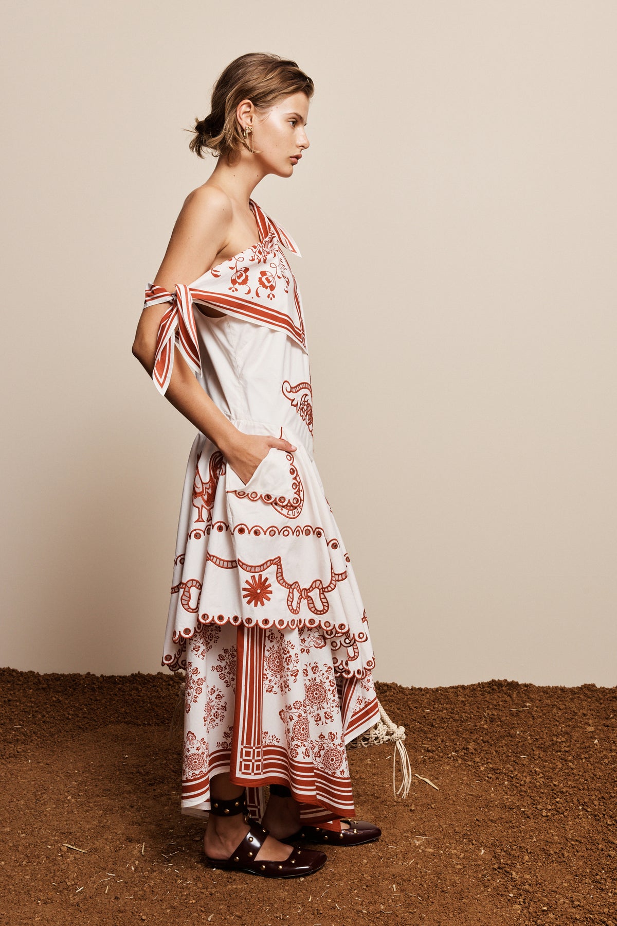 Giddy Embroidered Midi Dress