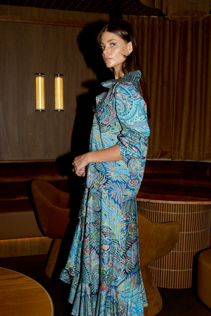 Flared Shirt with Ruffled Collar