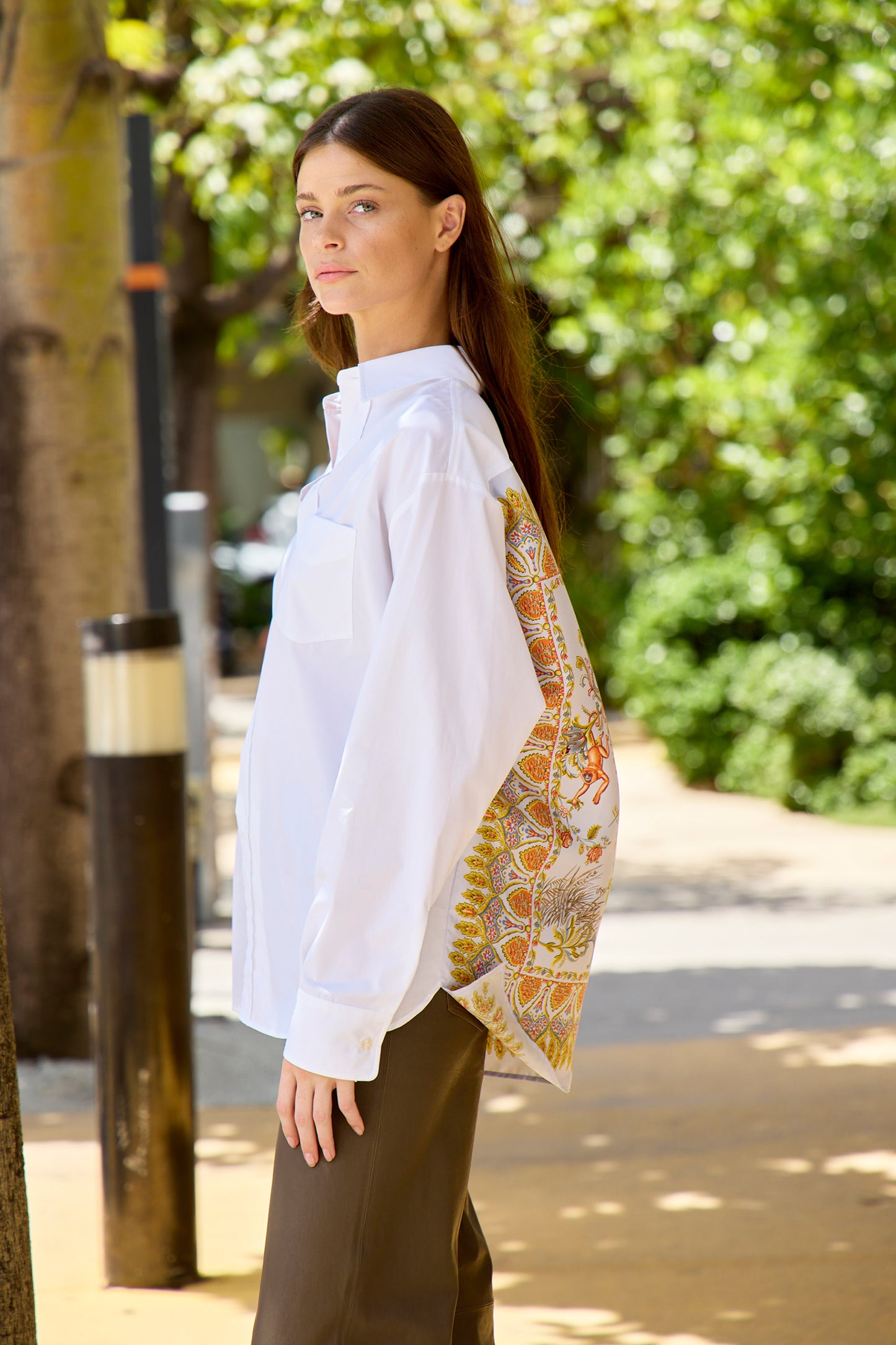 Loose Fit Shirt with Back Print