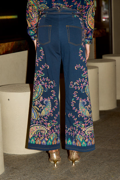 Wide Leg High-Waisted Jeans with Belt