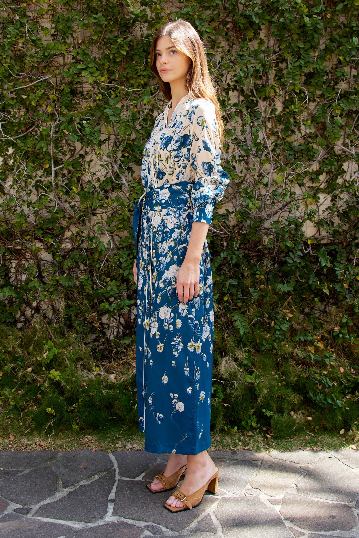 Nesoi Dress
