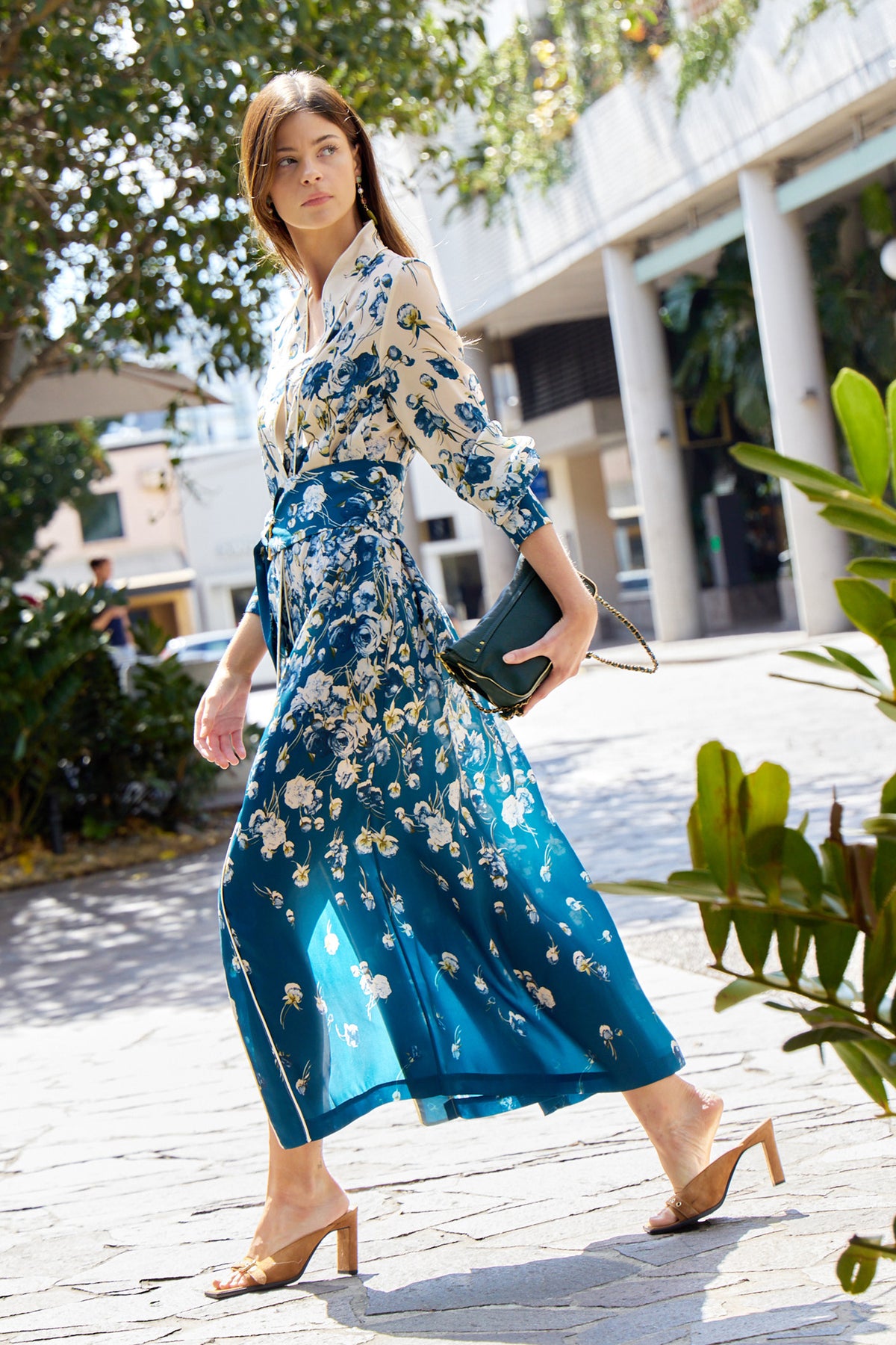 Nesoi Dress