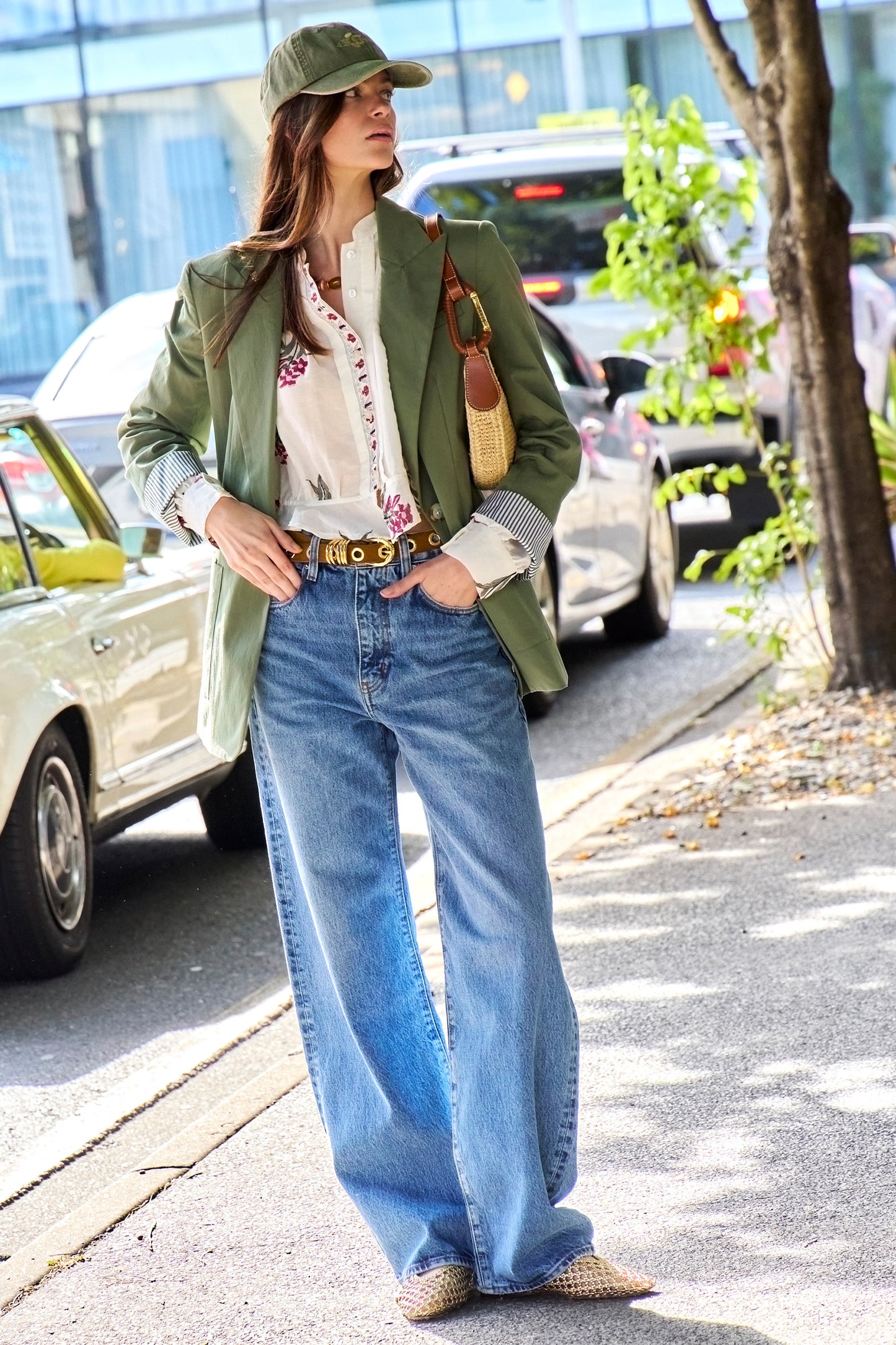 The Bow Jean