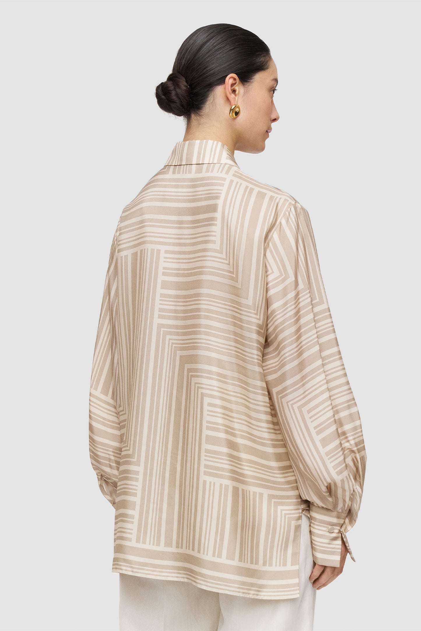 Atlan Blouse