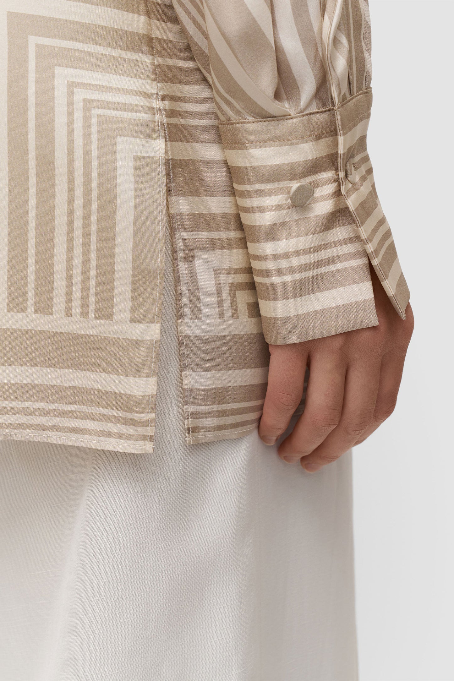 Atlan Blouse