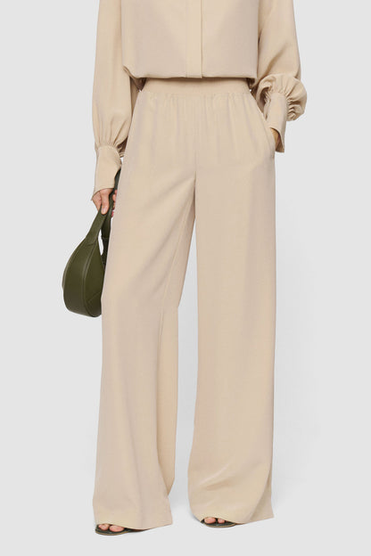 Nour Pant