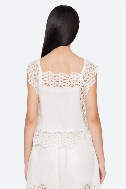 Leila Eyelet Slvless Top