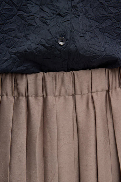 Feather Weight Pleated Pull On Skirt
