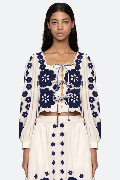 Catrine Applique L/SLV Top