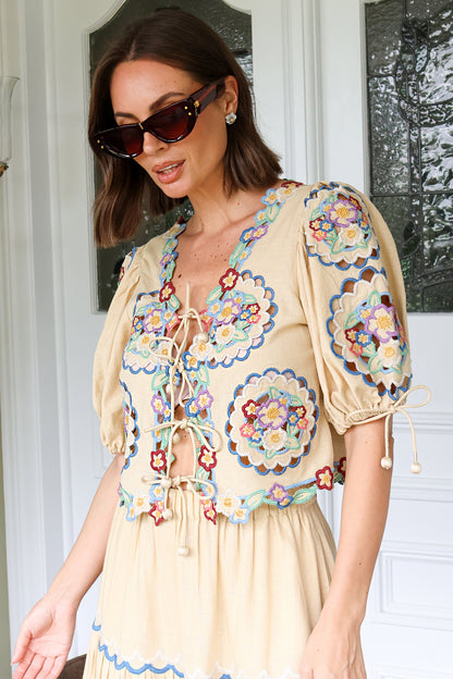Melinda Embroidery S/SLV Top