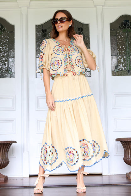 Melinda Embroidery S/SLV Top