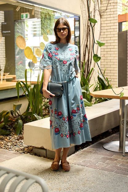 Rosaline Embroidery S/SLV Midi Dress