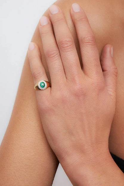 Mini Pompadour Signet Ring